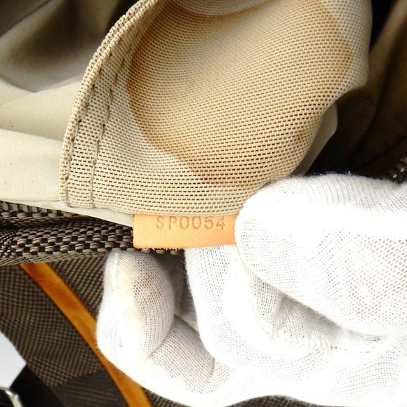 LOUIS VUITTON Compagnon Damier Geant Sable Messenger Shoulder Bag - Picture 11 of 13